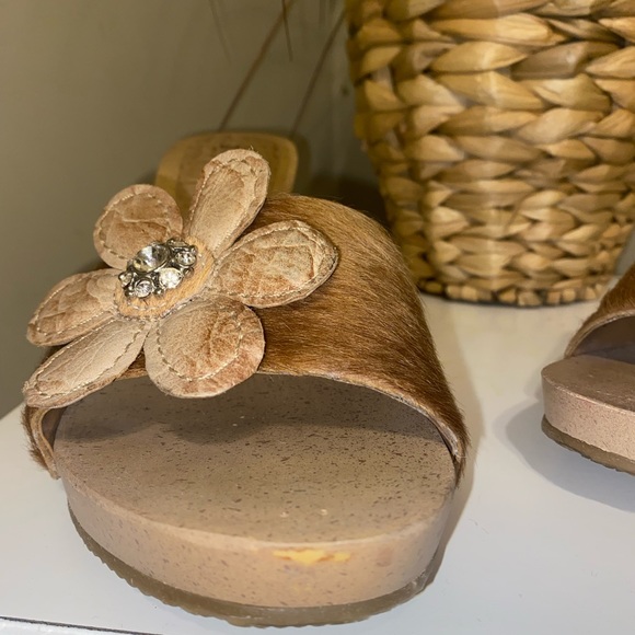 TWO LIPS Vintage Wooden Clogs - Picture 11 of 14